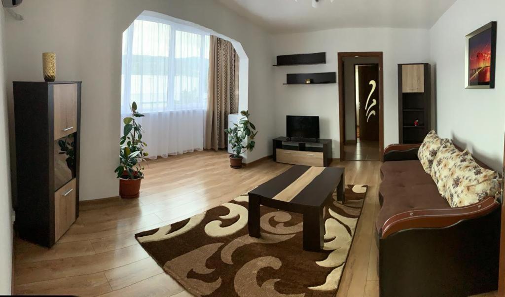 Cazare Apartament Orsova Appartement Buitenkant foto